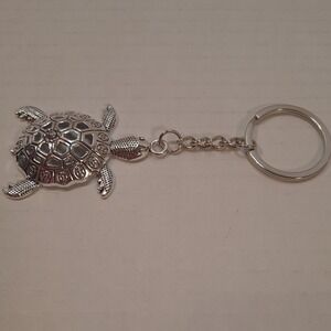 New In Packaging 1pc Silver Sea Turtle Keychain With Octopus Style Keyring